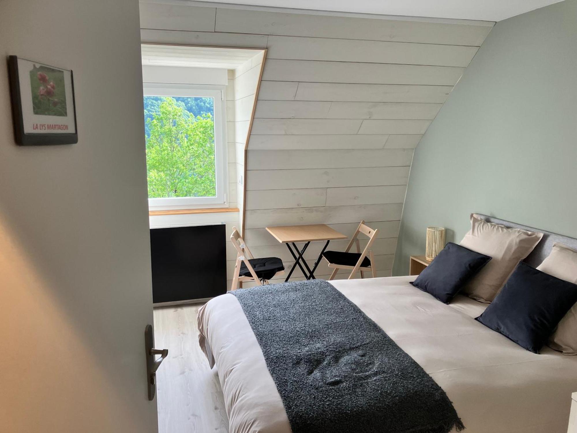 La Lys Martagon Bed & Breakfast Le Falgoux Exterior photo